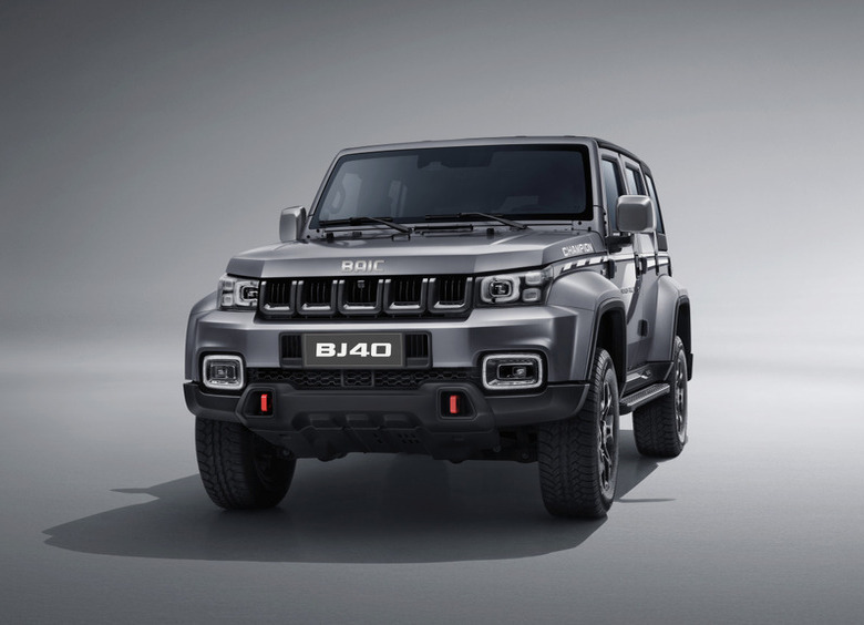 Изображение В Россию привезли внедорожники BAIC BJ40 в особом исполнении Champion