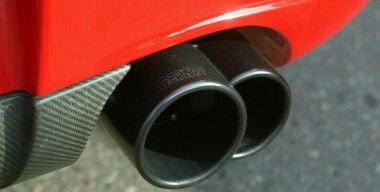 Для чего в автомобилях устанавливают несколько патрубков выхлопной системы