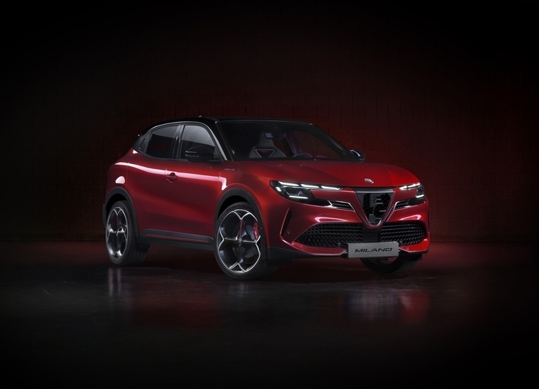 Изображение Alfa Romeo показала новый кроссовер Milano