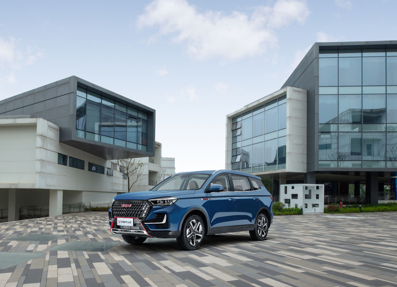 Изображение Грузовой Sinotruk выводит в Россию легковой бренд VGV