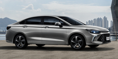 BAIC выпустил для России битопливный седан U5 Plus