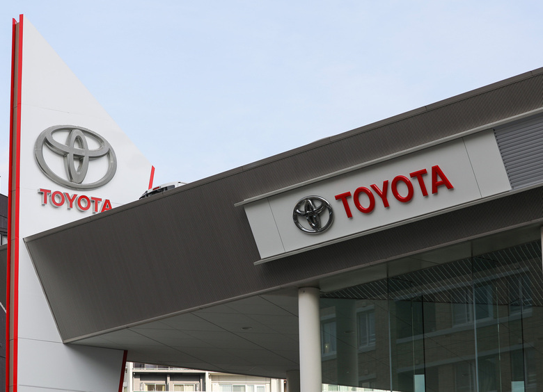Изображение Через заднее крыльцо: как Toyota может по-хитрому вернуться в Россию