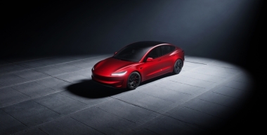 Tesla представила самую мощную Model 3