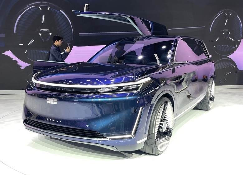 Пекинский автосалон-2024: Geely презентовала большой кроссовер Galaxy L9