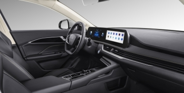 FAW показала салон нового лифтбэка Bestune B70 для России