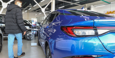 Эксперты предупредили россиян о резком подорожании новых автомобилей