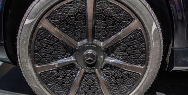 Тяжелый люкс: самые роскошные автомобили Пекинского автосалона-2024