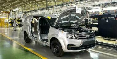АВТОВАЗ возобновил серийное производство LADA Largus