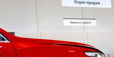 Обнищали: российские водители перестали покупать кроссоверы