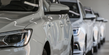 Одни дорожают, другие дешевеют: как в мае изменились цены на новые автомобили