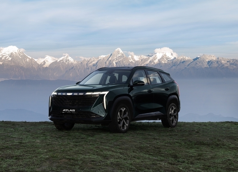 Изображение Geely раскрыла стоимость полноприводного Atlas