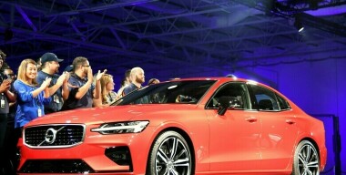 Volvo прощается с седаном S60 ради электрического кроссовера