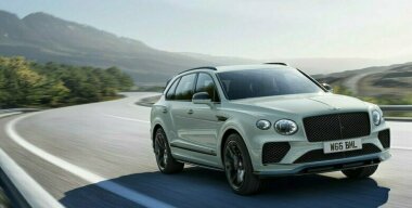 Роскошные Bentley Bentayga попали в России под отзыв