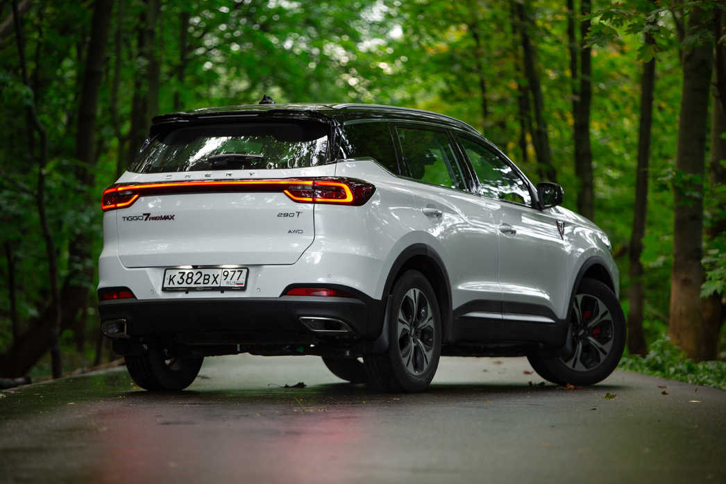 Жить по-царски: объявлены цены на обновленный кроссовер Chery Tiggo 7 Pro Max
