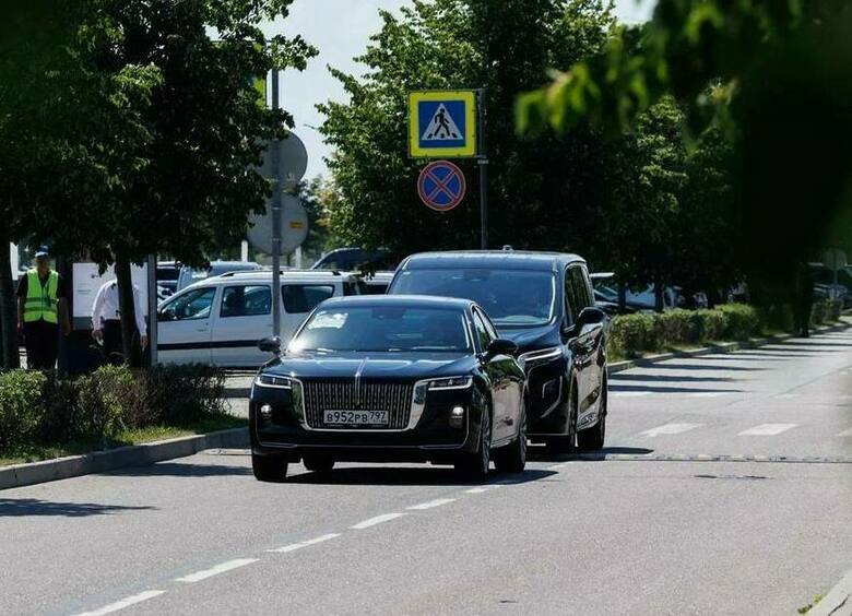 Изображение Hongqi стал партнером Петербургского международного юридического форума