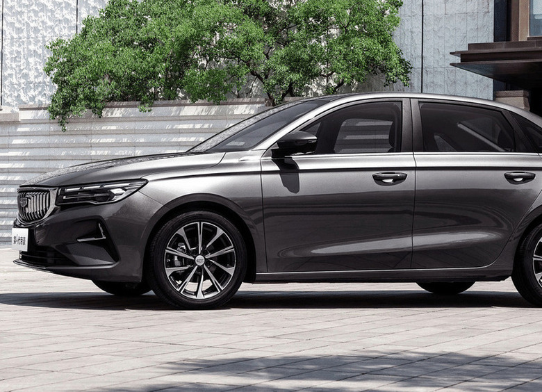 Изображение Седан Geely Emgrand подешевел после рестайлинга