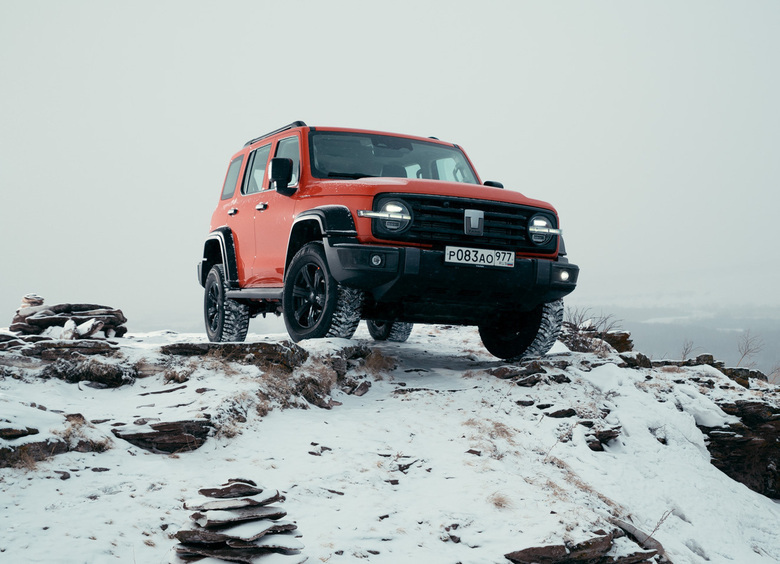 Покупатели отказываются от нового Toyota Land Cruiser Prado в пользу Tank 300