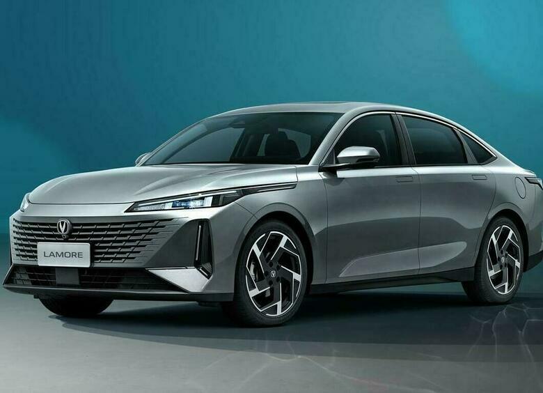 Изображение Changan Lamore продвинулся по карьерной лестнице в такси