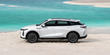 В Россию привезут гибридный Exeed RX