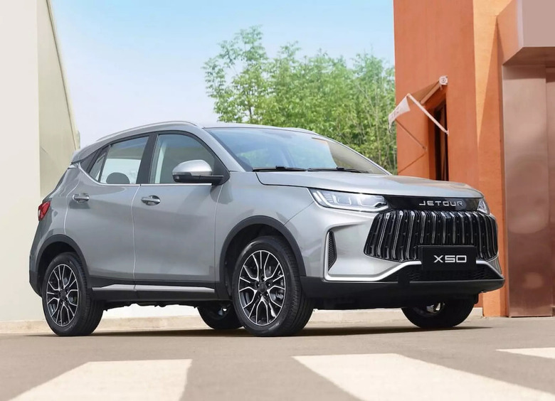 Изображение Кроссовер Jetour X50 начали привозить к российским дилерам