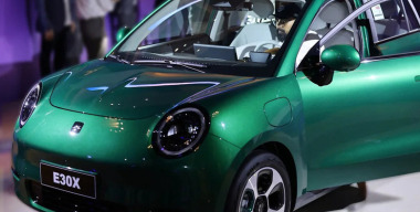 JAC хочет покорить Россию электрическим хетчбэком E30X