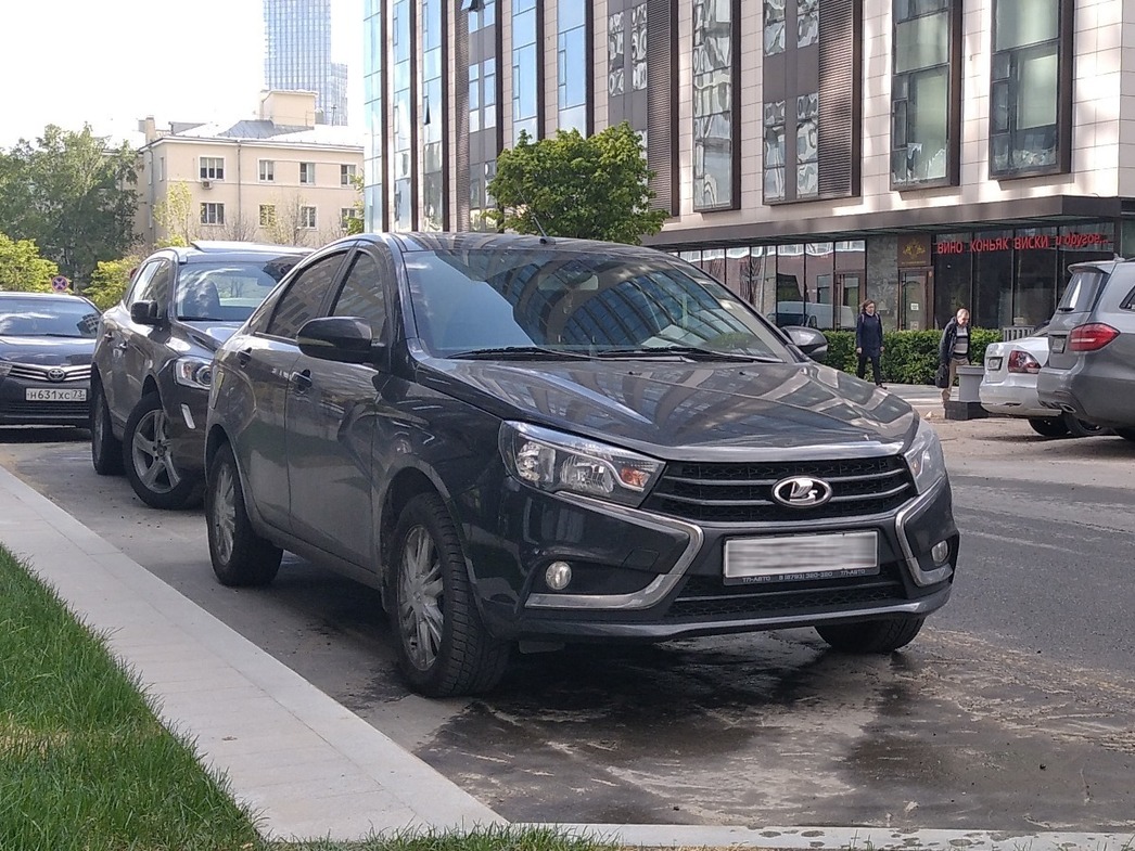 Lada Vesta