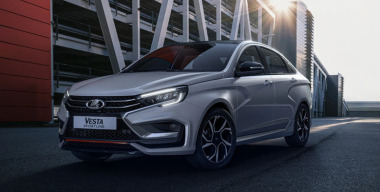 К российским дилерам LADA приехала Vesta Sportline с новыми опциями