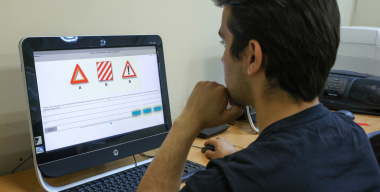 В России впервые официально разрешат удаленку в автошколах