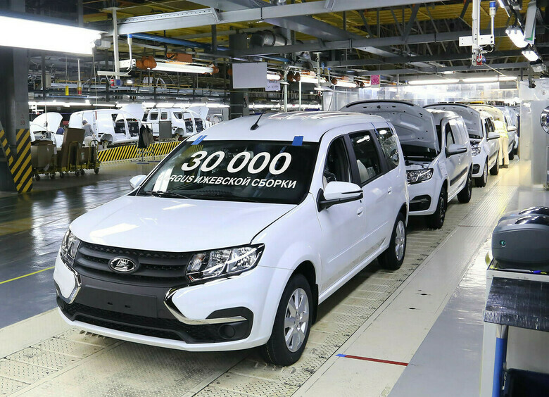 Изображение В Ижевске с конвейера сошел 30-тысячный LADA Largus