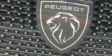 Названы сроки «официального» появления новинки Peugeot в России