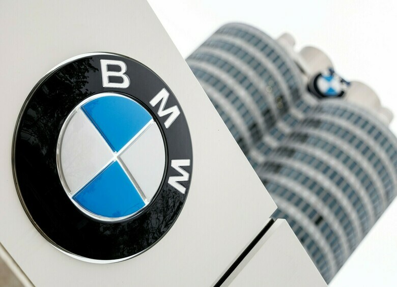Сотрудников BMW в Германии уволили за поставки автомобилей в Россию