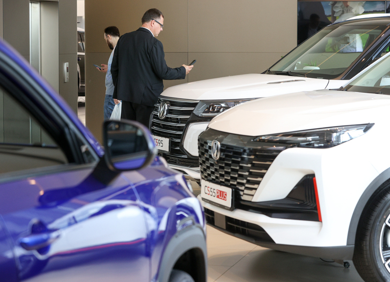 Изображение В России 5% проданных новых автомобилей оказались «позапрошлогодними»