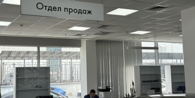 Кассовый разрыв: российские дилеры перестали выдавать ПТС на купленные машины