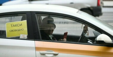 От бордюра и за нал: как сегодня работают таксисты без связи и навигаторов