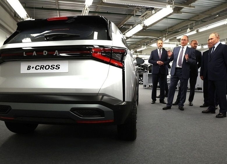 Изображение Рассекречены точная дата и время дебюта нового кроссовера LADA
