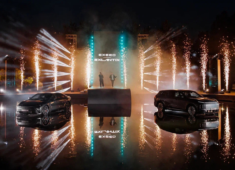 Изображение АВТОВАЗ с бензиновым кроссовером, «Москвич» — с гибридами, Exlantix — с «электричками»: итоги недели