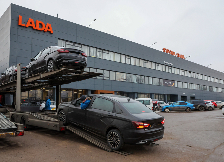 Изображение 85% продаж новых легковых автомобилей в России приходится на 15 марок