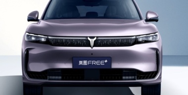 Voyah открыла предпродажи обновленного кроссовера Free+