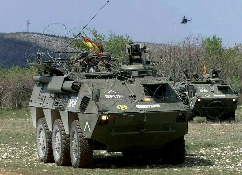 Изображение Алюминиевые огурцы: на вооружении бандеровцев засветился старый испанский БТР
