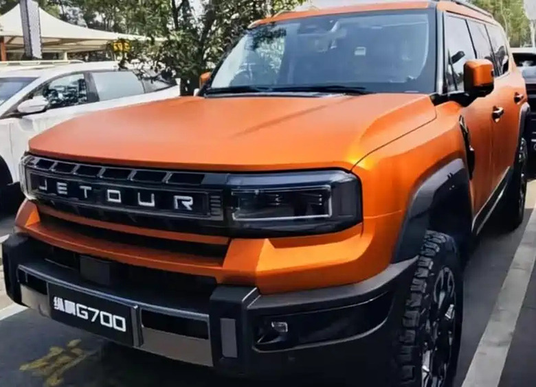 Изображение В Китае попал на фото новый рамный гибридный внедорожник Jetour G700