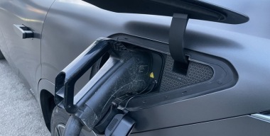 Вот и сказке конец: российские власти начали закручивать гайки владельцам электромобилей