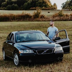 Автор