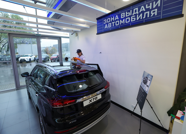 Изображение В России признали рекордными продажи новых машин в июле