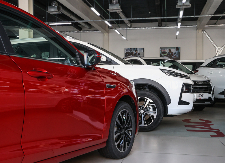 Изображение Дилеры ожидают, что продажи новых авто в августе останутся на уровне июля