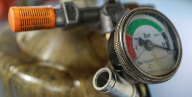 Последствия санкций: почему автомалярка в России резко подорожала и провалилась в качестве