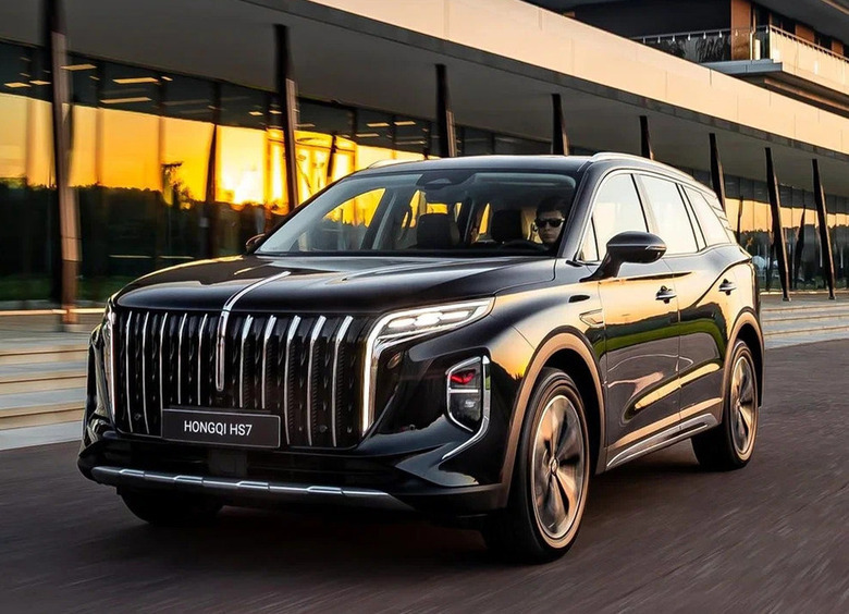 Изображение Hongqi раскрыла комплектации и цены кроссовера HS7 в России