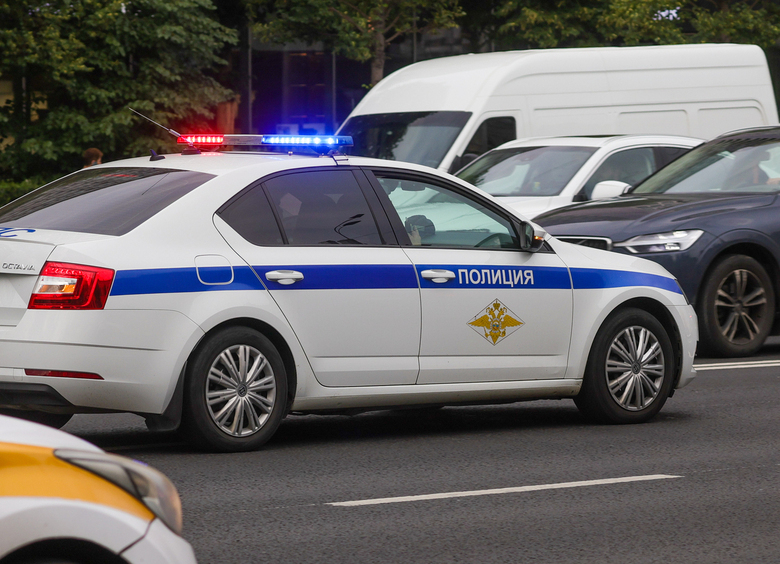Изображение Сотрудника ГИБДД ударили в торговом центре, куда он приехал за тортом для детей