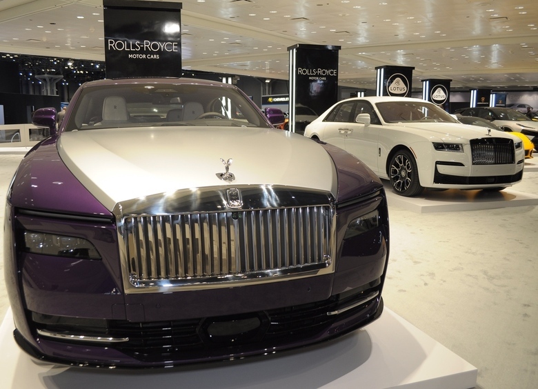 Изображение В России растут продажи премиальных автомобилей