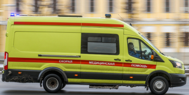 Автомобиль без водителя насмерть задавил пешехода в Саратове