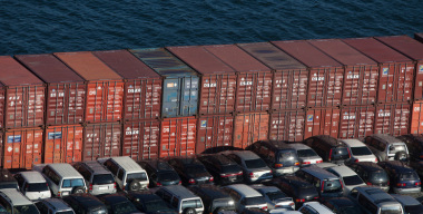 В Россию ввезли рекордное количество иномарок через Владивосток